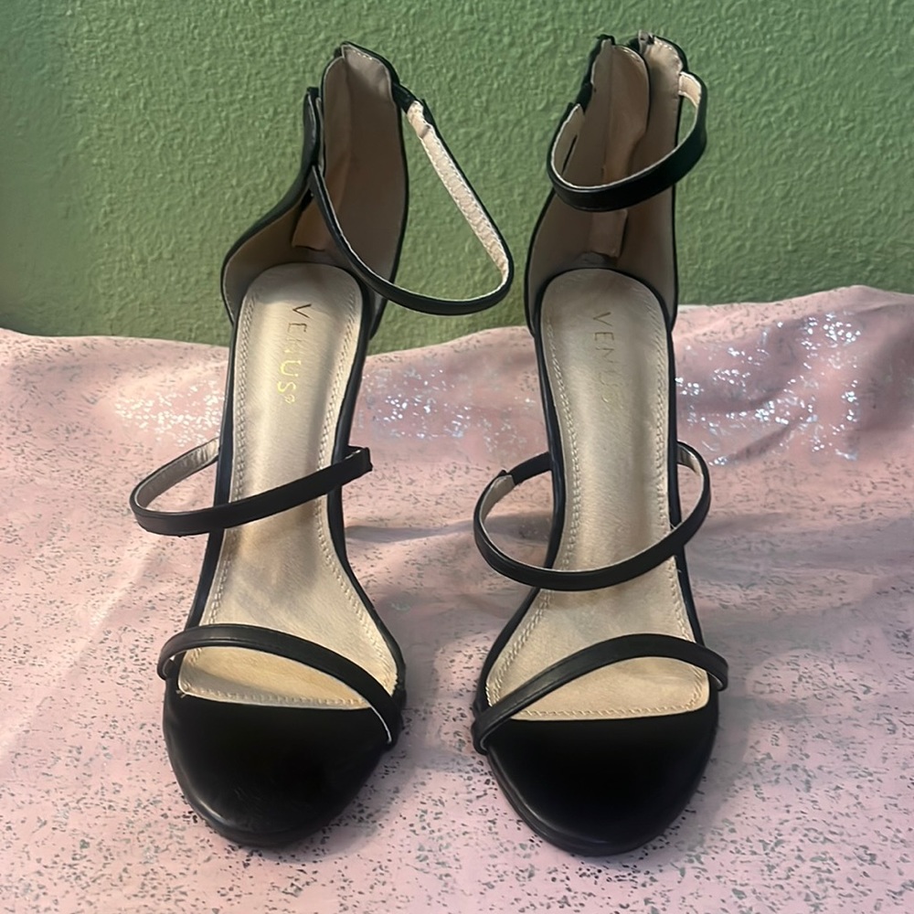 $35 New Sexy Strappy 4” Black Heels size 9
